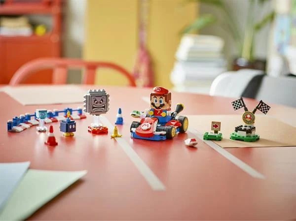 Конструктор LEGO Super Mario 72043 Mario Kart 278 деталей Пластик Різнобарвний