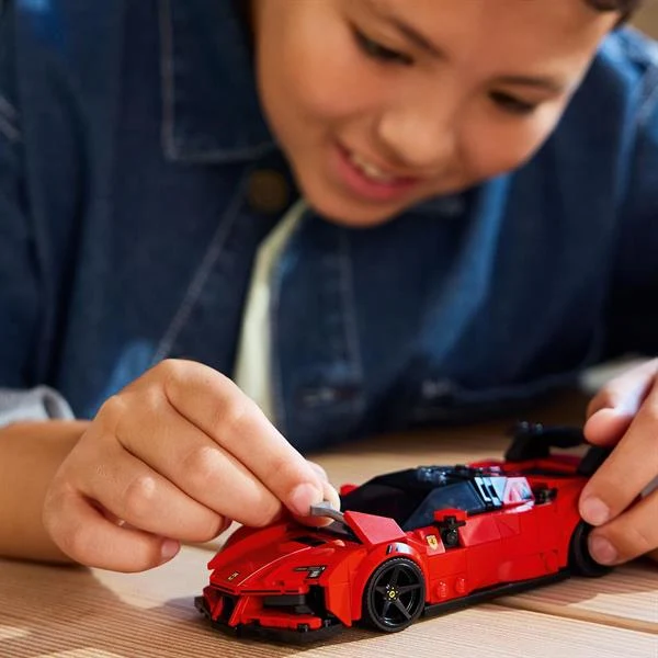 Конструктор LEGO Speed Champions Спортивний автомобіль Ferrari SF90 XX Stradale 339 деталей Пластик Чорно-червоний