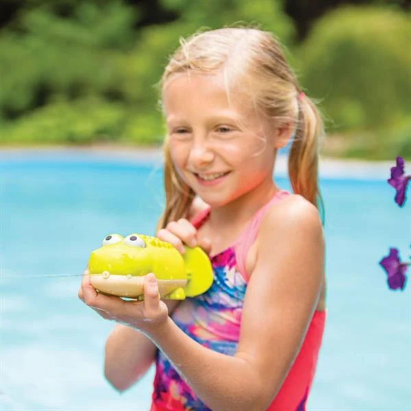 Набір іграшок для ванної 2 водяних пістолета 18х7х10 см крокодильчик, 18х7х9 см акула різнобарвний