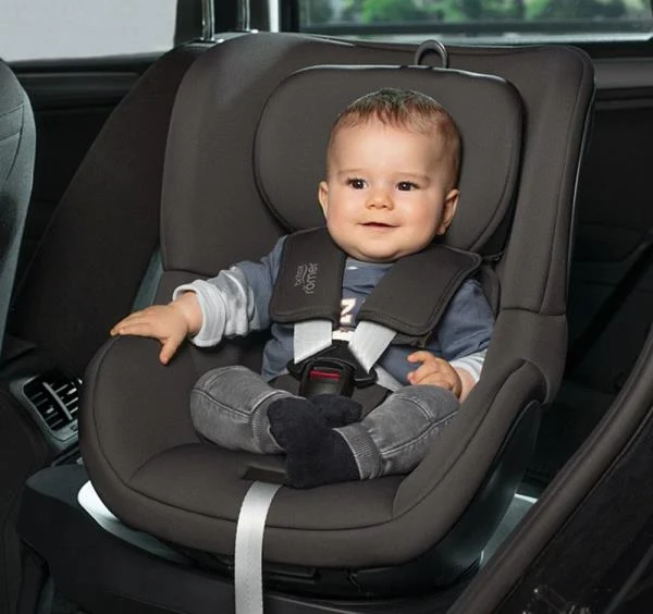 Автокрісло Britax-Romer Dualfix Plus 0+/1 40-105 см чорне