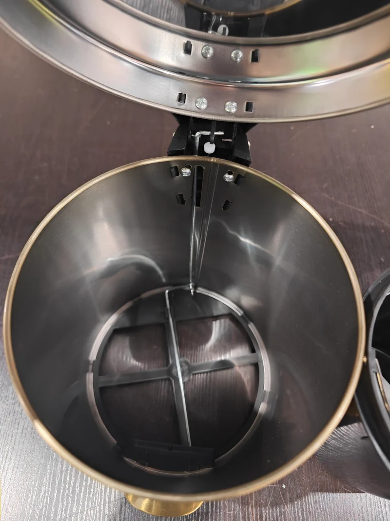 Відро для сміття Mixxus Ellipse-TC0205 кругле 5 л пластик матове золото