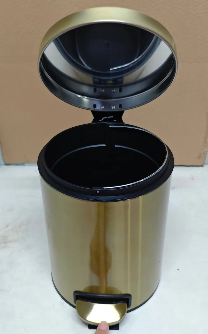 Відро для сміття Mixxus Ellipse-TC0205 кругле 5 л пластик матове золото