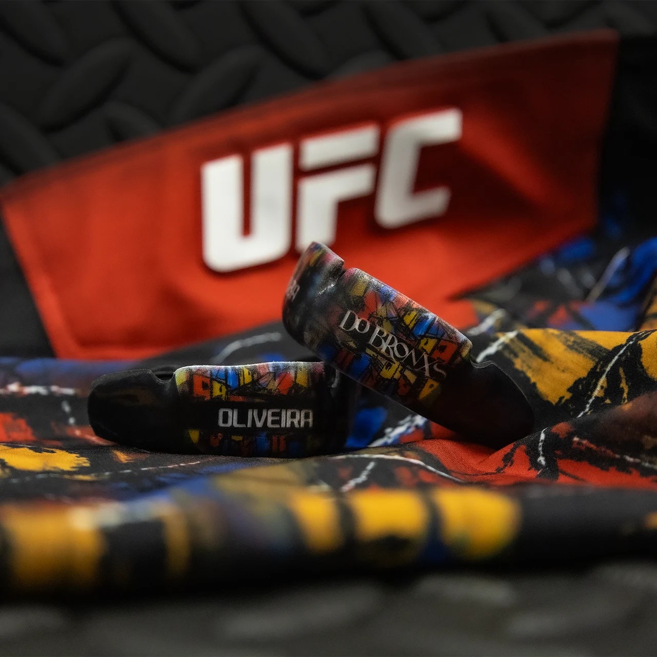 Капа для єдиноборств UFC x OPRO Charles Oliveira Instant Custom-Fit тришарова чорна 11+