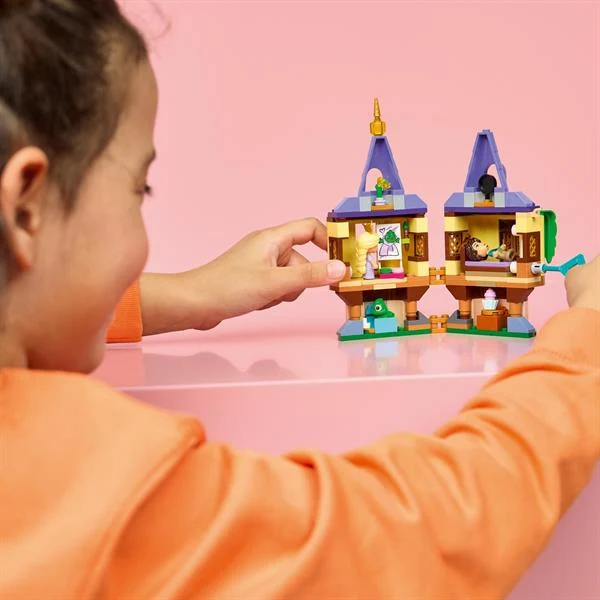Конструктор LEGO Disney Принцеса Мінівежа Рапунцель 171 деталь пластик 17х12х10 см різнобарвний
