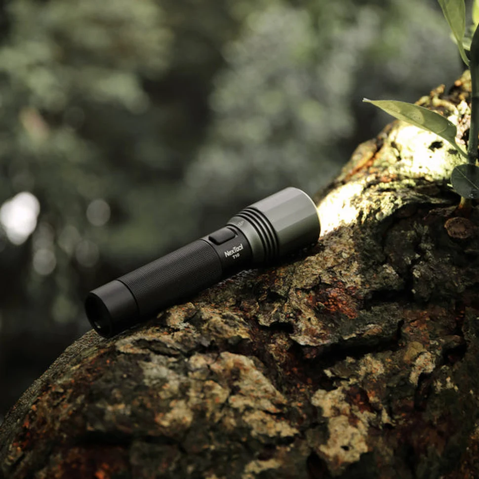 Ручной фонарь NexTool Flashlight T10 2000 лм алюминиевый 152х28х38 мм черный