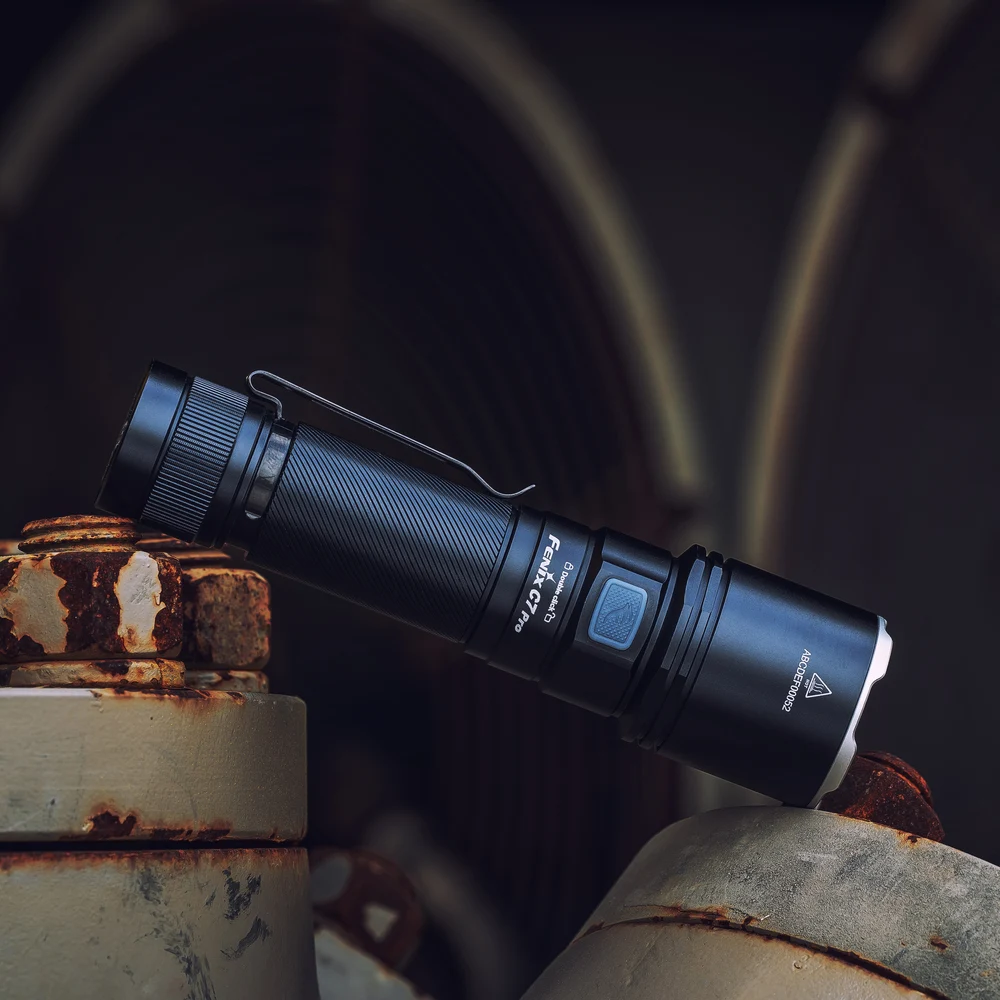 Ліхтар ручний Fenix C7 Pro 4600 лм авіаційний алюміній 150,5х40х28,4 мм чорний