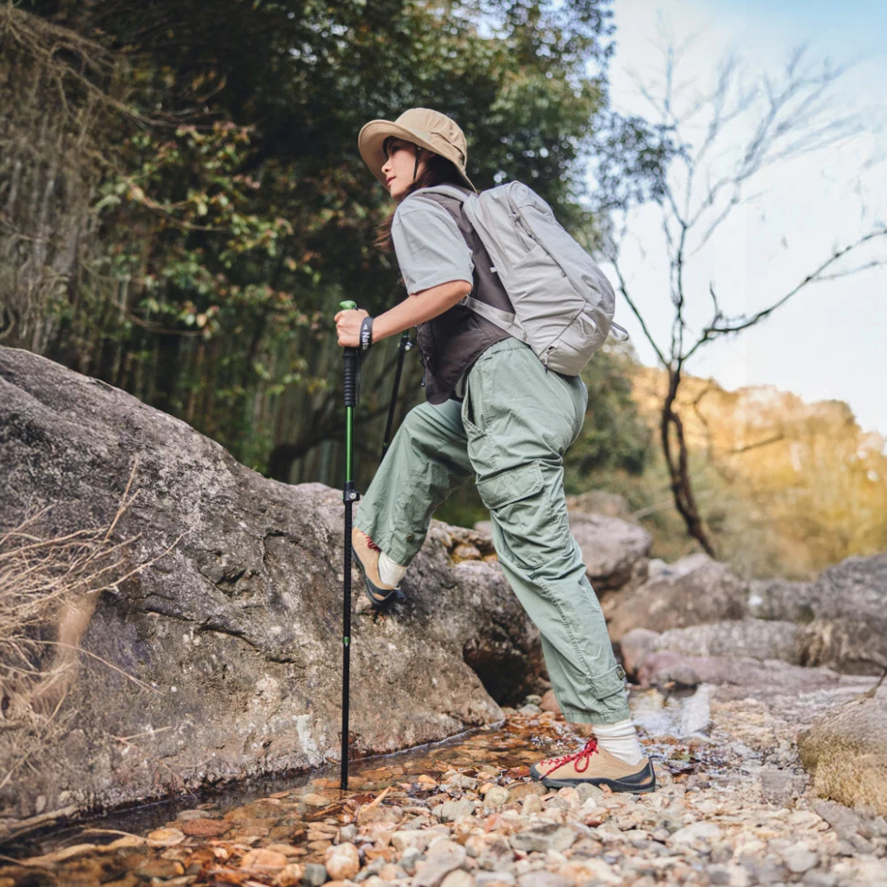 Трекінгова палиця Naturehike CNK2550DS010 60-135 см алюміній чорна