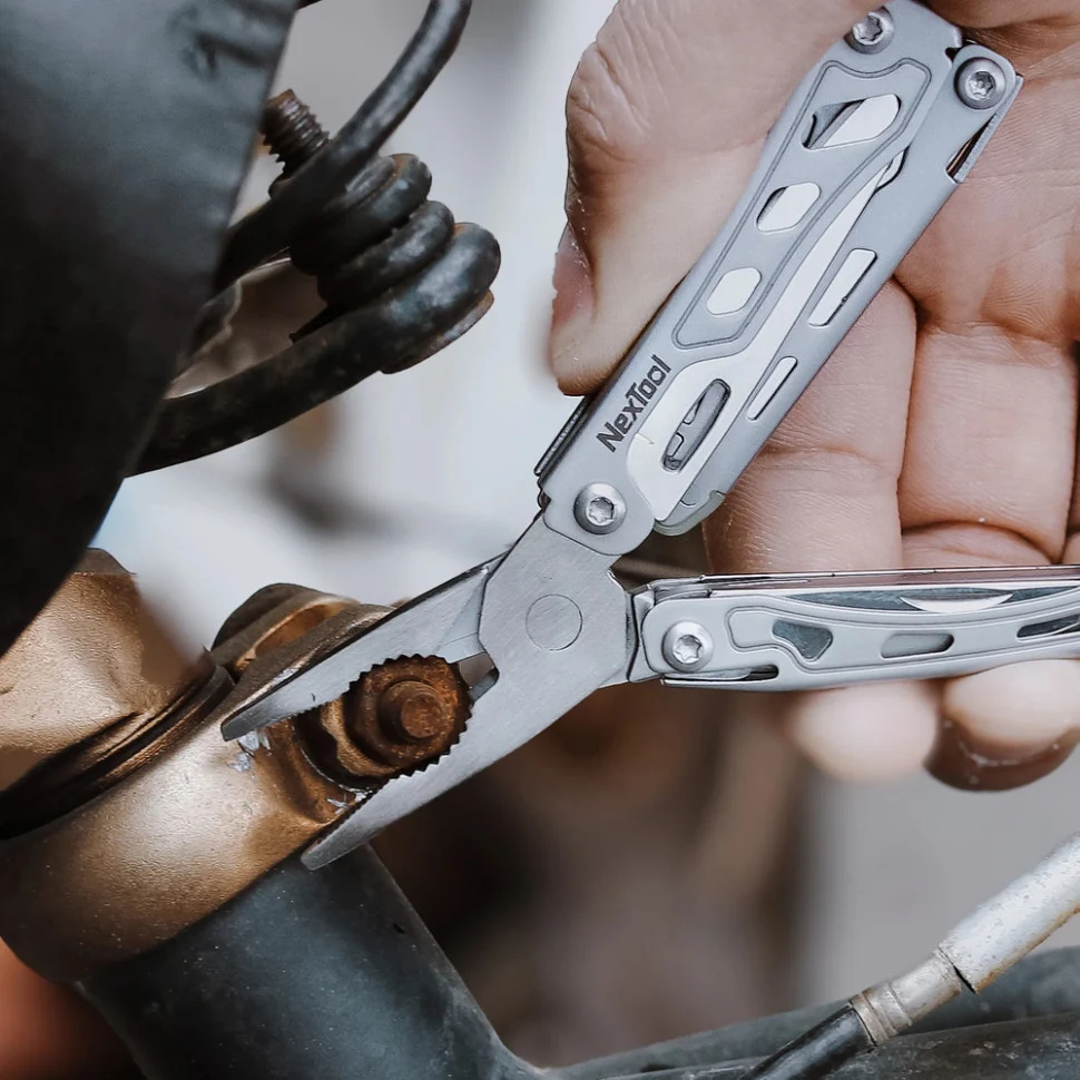 Міні-мультитул NexTool Mini Flagship F12 13 функцій сталь 8Cr14MoV 65х27х17 мм сріблястий