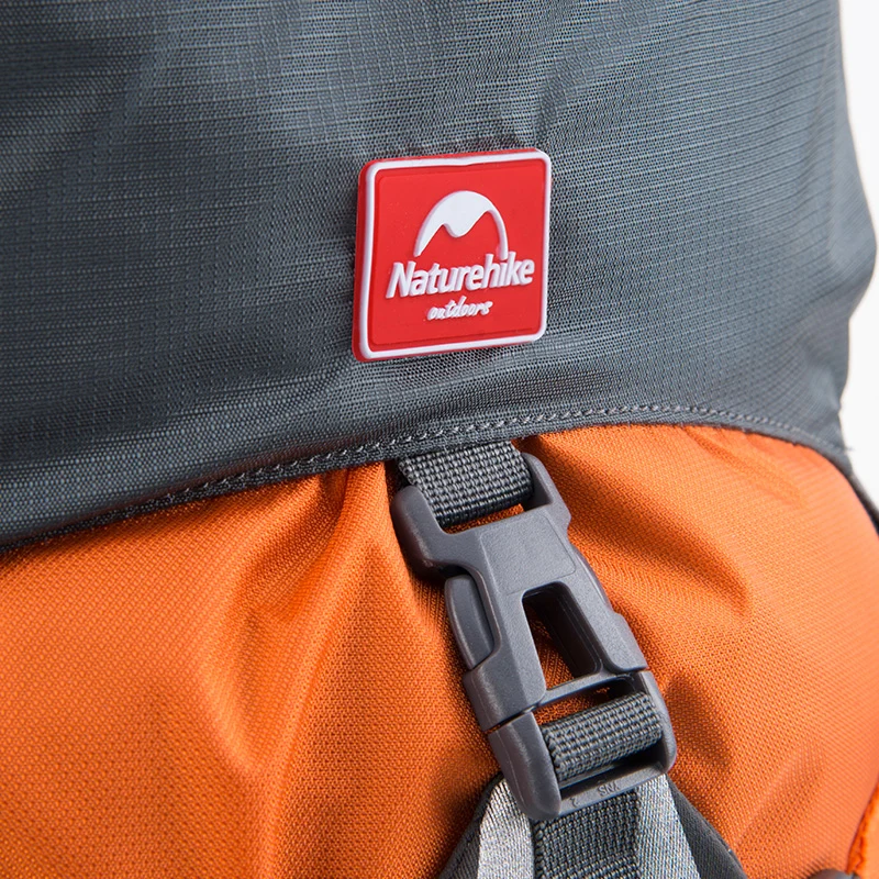 Рюкзак туристичний Naturehike NH70B070-B 70 л поліестер 33х27х75 см блакитний