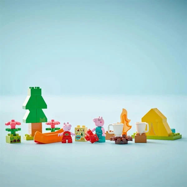 Конструктор LEGO DUPLO Свинка Пеппа Туристичний похід 32 деталі Пластик Різнобарвний