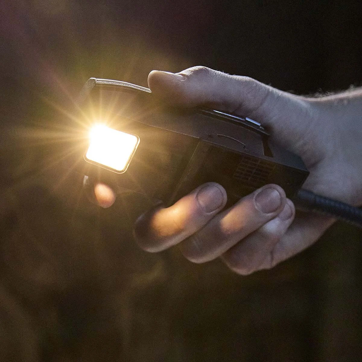 Гнучкий ліхтар Weber Works Flex Light 20х18,9 см пластик чорний