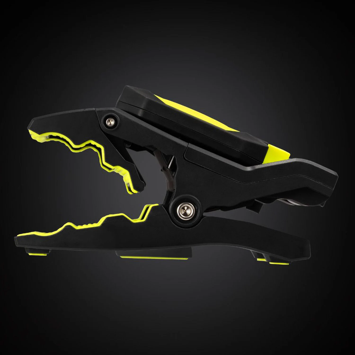 Ліхтар Mactronic Gator Grip 1700 лм пластиковий чорний 52 м IP65
