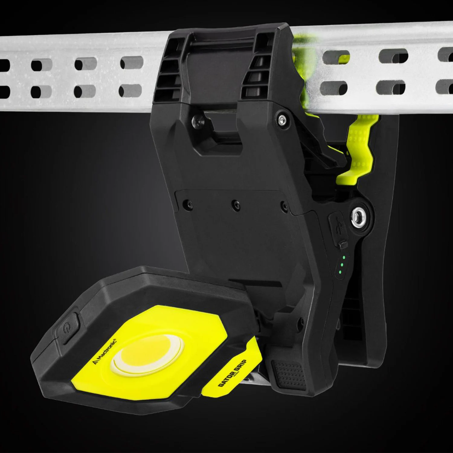 Ліхтар Mactronic Gator Grip 1700 лм пластиковий чорний 52 м IP65