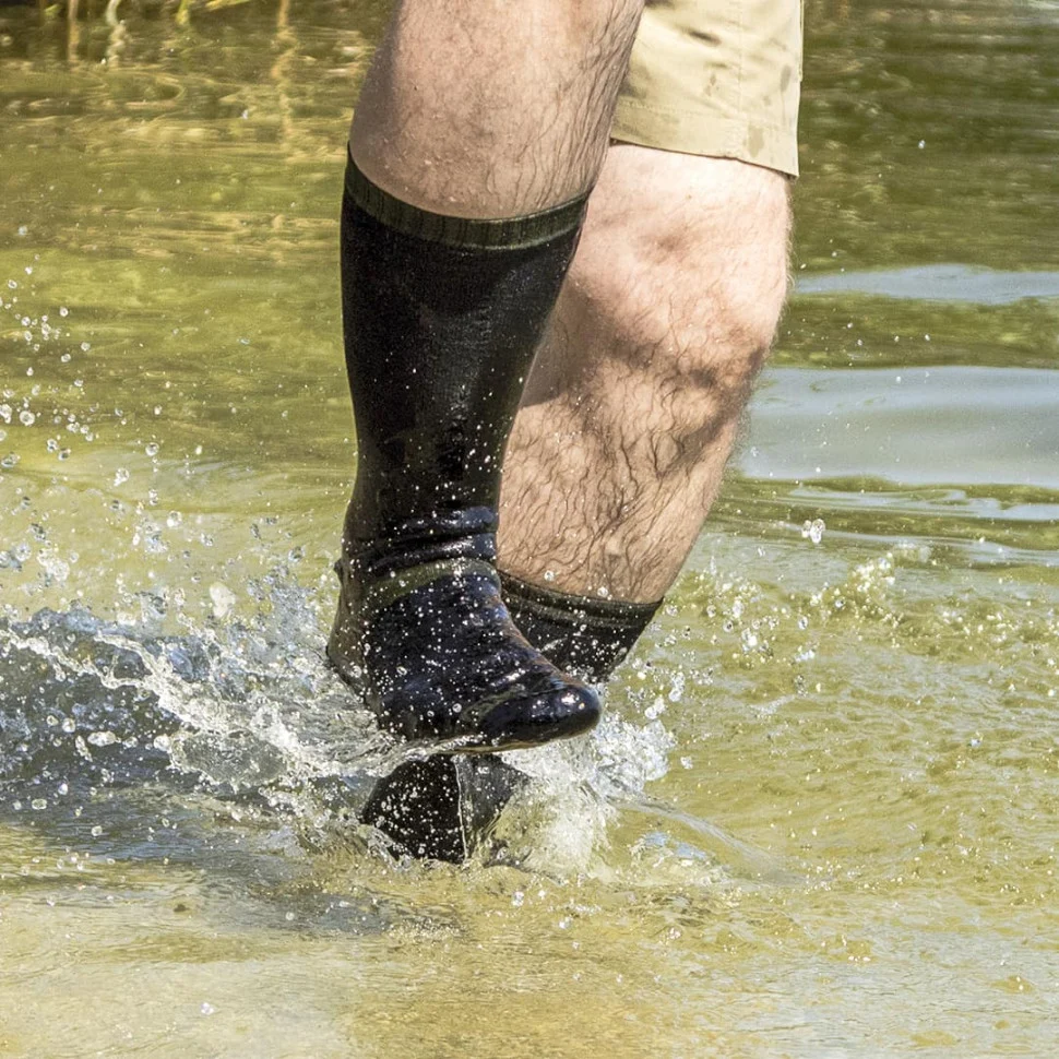 Шкарпетки водонепроникні Trekking L 96% нейлон зелений смужка