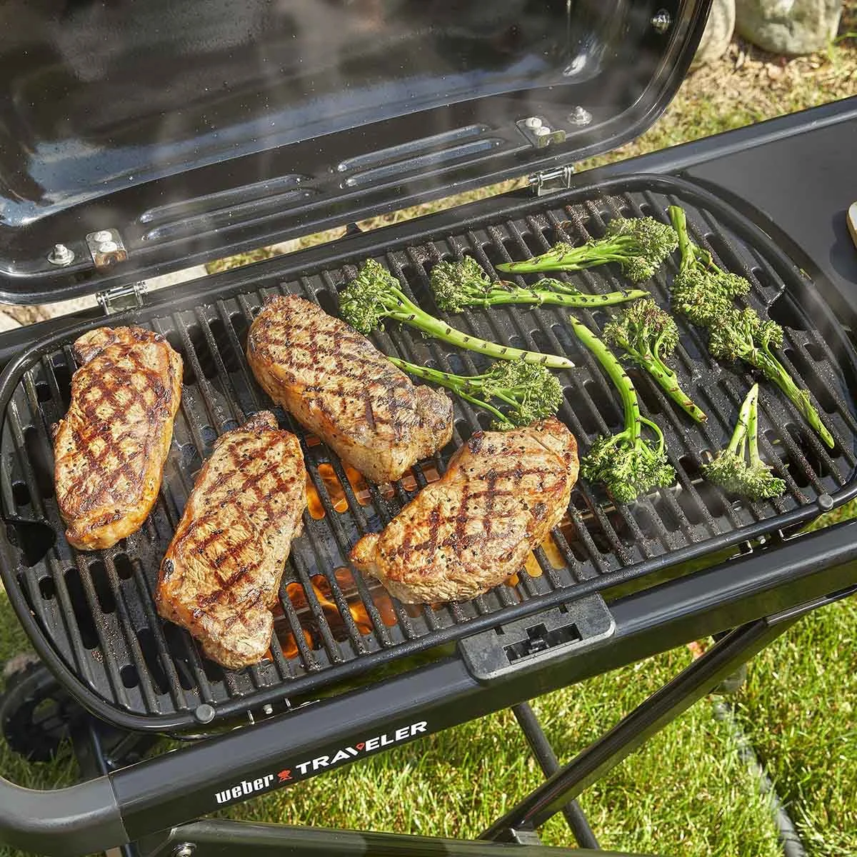 Портативний газовий гриль Weber Traveler 1501742 52х36 см сталь порцелянова емаль 22 кг
