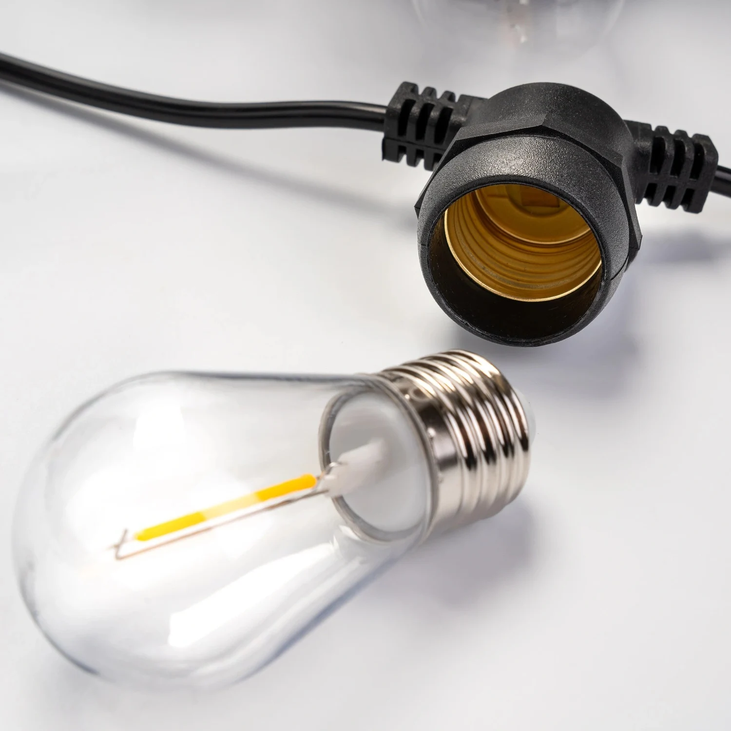Сонячна LED гірлянда Lumiled SOLENA 20 м 40 ламп E27 USB-C тепле світло 2700K IP65