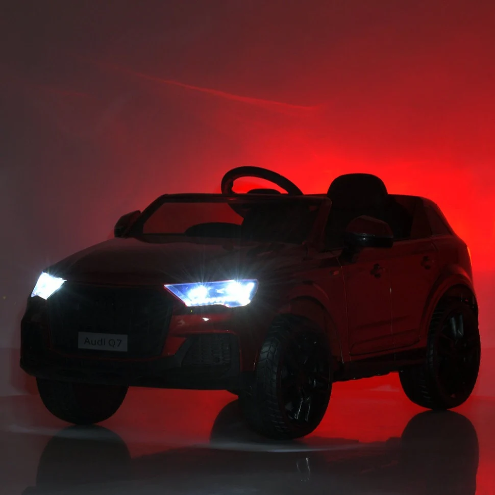 Дитячий електромобіль Audi Q7 M 5796EBLR 116х68х54 см екошкіра чорний