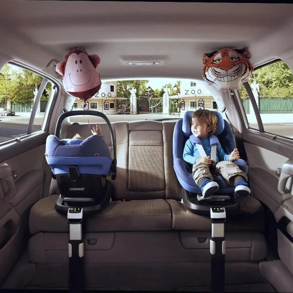 База для автокрісла Maxi-Cosi FamilyFix чорна пластикова для автокрісел Pearl, Pebble, Cabriofix
