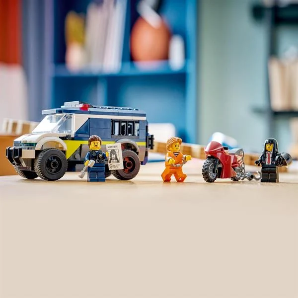 Конструктор LEGO Поліцейський фургон для перевезення в'язнів 198 деталей Пластик 198x15x10 см