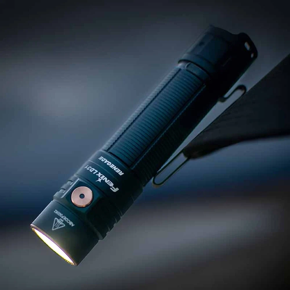 Ліхтар ручний Fenix LD31R 3200 лм авіаційний алюміній 126,4x26,5x25,6 мм чорний