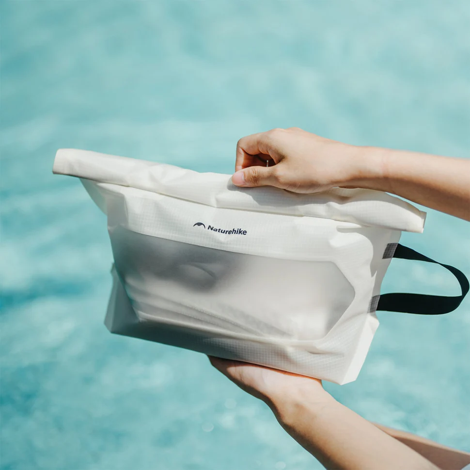 Водонепроникна косметичка Naturehike CNK2450XB021 IPX8 нейлон 33,7х18/28,5х9,5 см біла