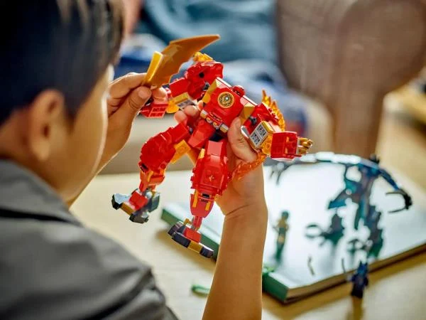 Конструктор LEGO NINJAGO Робот вогняної стихії Кая 322 деталі Пластик Червоний