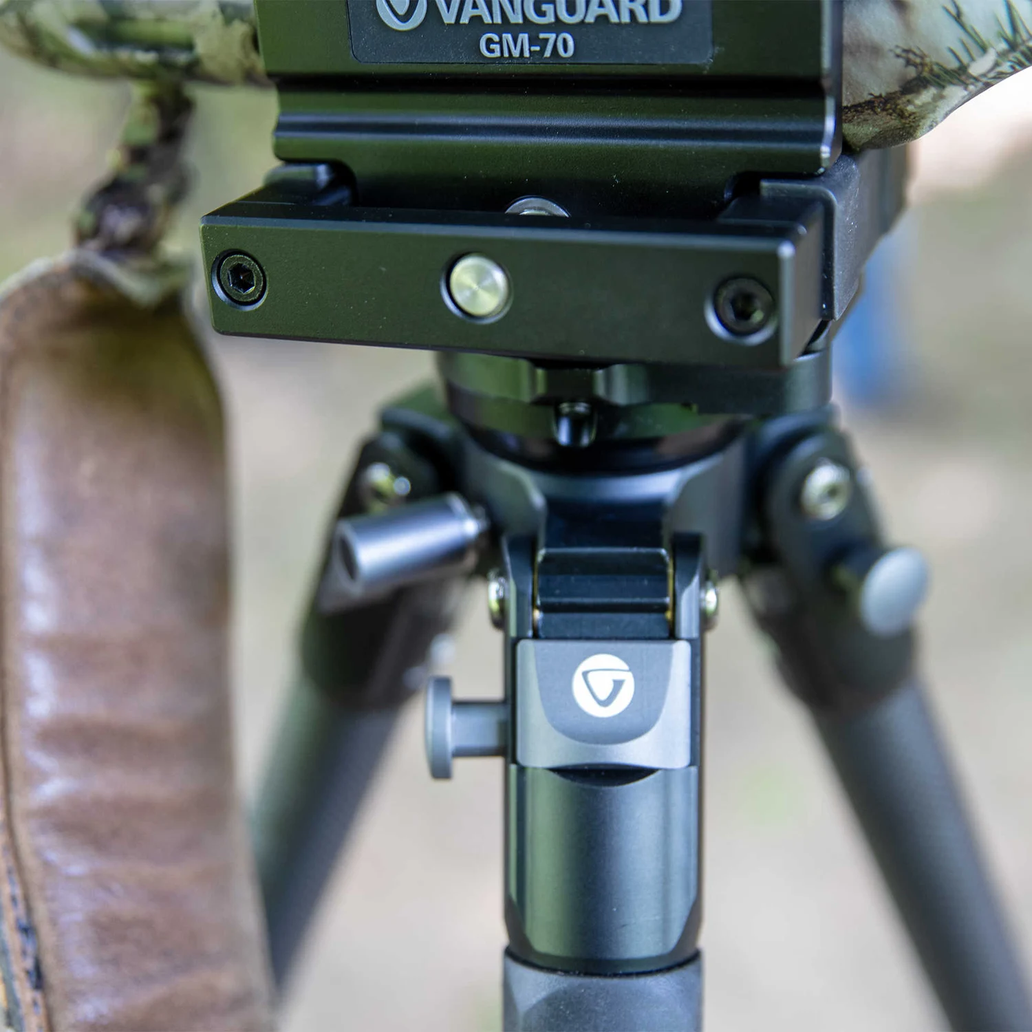 Трипод Vanguard Endeavor L 303AGM алюмінієвий 173 см 15 кг