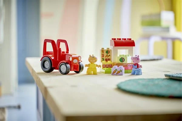 Конструктор LEGO DUPLO Пеппа Трактор 18 деталей пластик різнобарвний