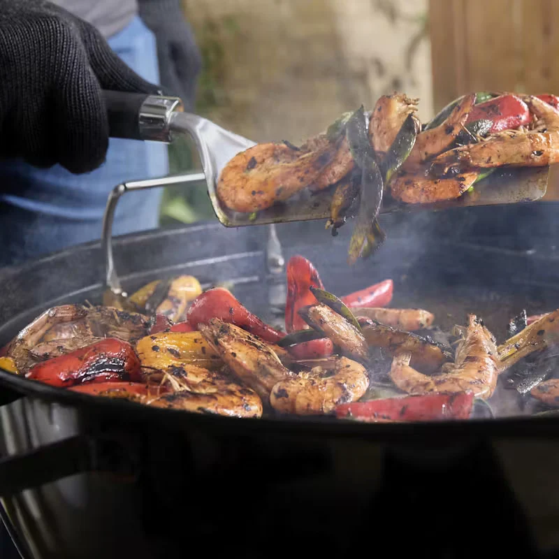 Планча для гриля Weber Kettle 57 см чавунна з порцеляновим покриттям 5,7х60,5х63,5 см