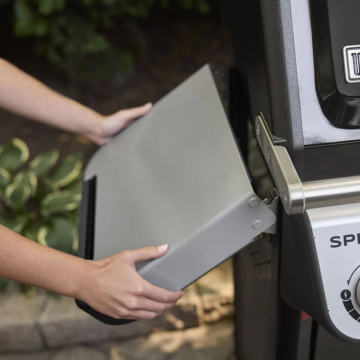 Газовий гриль Weber Spirit E-335 12,61 кВт сталь 123х67,5х117 см чорний