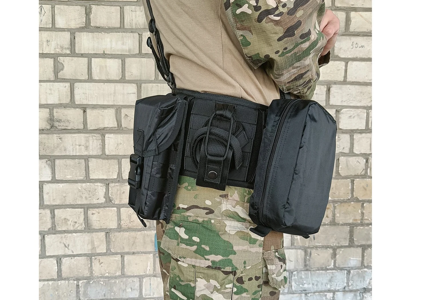 Підсумок під пляшку MOLLE чорний поліпропілен/полиамід 0,5-1,5 л