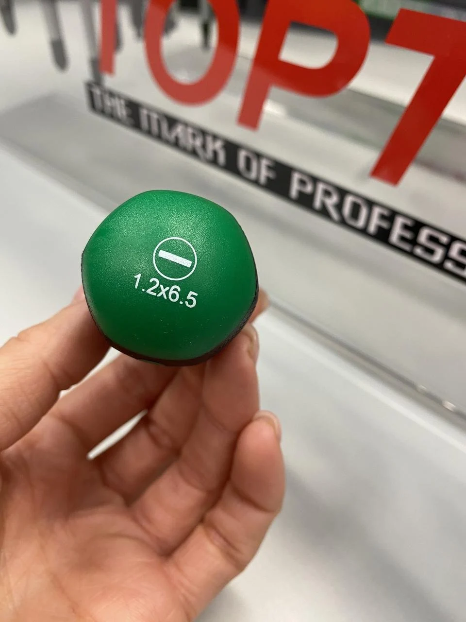 Викрутка плоска TOPTUL FABB6E03 6,5x25 мм многокомпонентна 85 мм