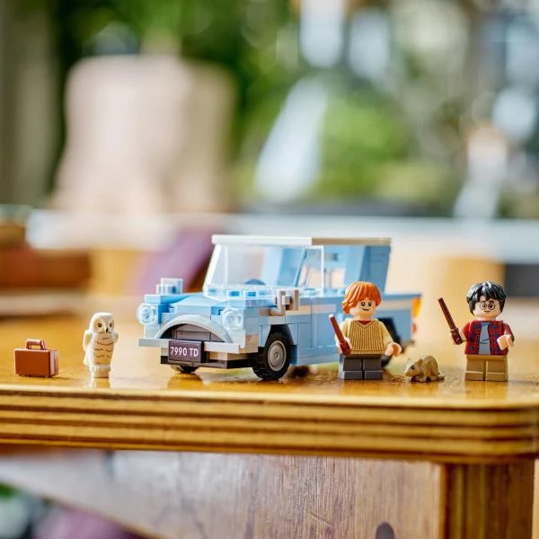 Конструктор LEGO Harry Potter Летючий Форд Англія 165 деталей Пластик Різнобарвний