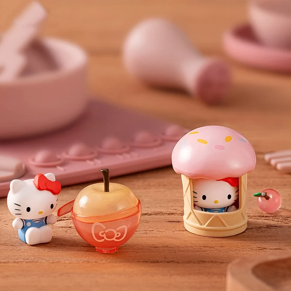 Фігурка-сюрприз Hello Kitty Яблучний воркшоп 5 см пластикова пастельна