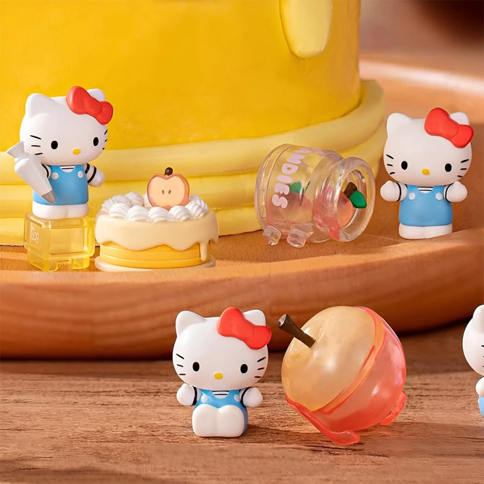 Фігурка-сюрприз Hello Kitty Яблучний воркшоп 5 см пластикова пастельна