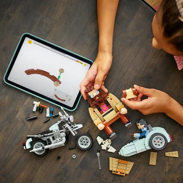 Конструктор LEGO Harry Potter Поїздка Геґріда й Гаррі 617 деталей Пластик Різнобарвний