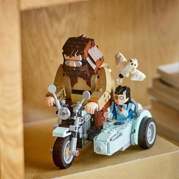 Конструктор LEGO Harry Potter Поїздка Геґріда й Гаррі 617 деталей Пластик Різнобарвний