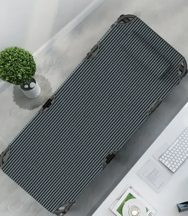 Розкладна кровать LEOBRO LB-FB-A1-STR 80x190 см металевий каркас смугастий з матрацом і подушкою