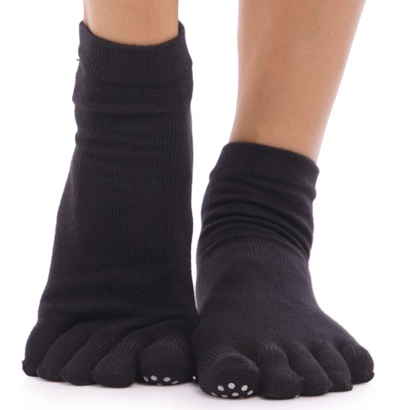 Носки антискользящие EasyFit для йоги 36-40 бавовна чорні