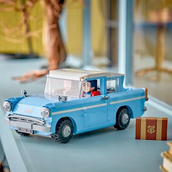 Конструктор LEGO Зачарований летючий Форд Англія 868 деталей Пластик 26х14х10 см