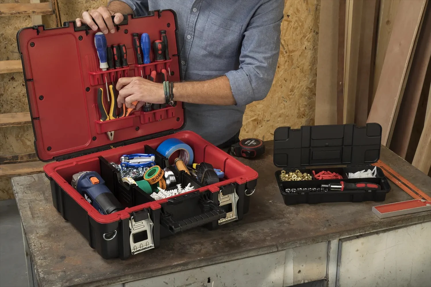 Ящик для інструментів Keter Technician Box 48х17,7х37,8 см пластиковий з органайзером