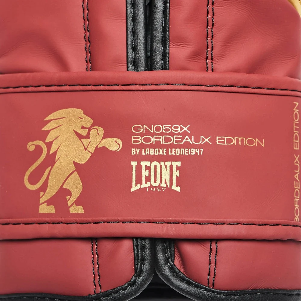 Боксерські рукавички Leone GN059 12 унцій PU чорні