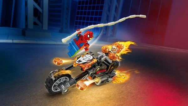 Конструктор LEGO Людина-павук vs Примарний вершник 72 деталі пластик різнобарвний