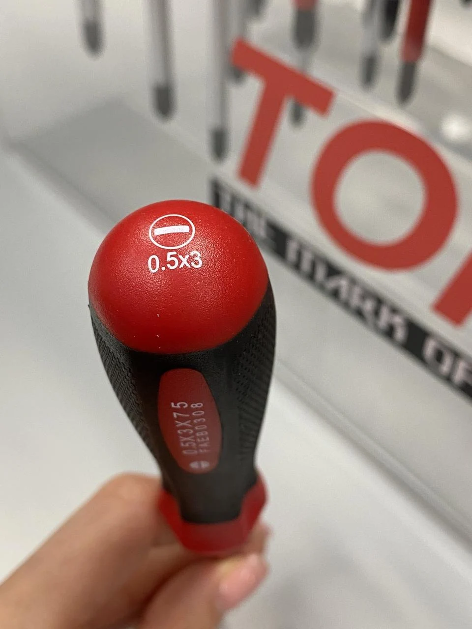 Отвертка діелектрична шлицева TOPTUL FAEB0308 3x75 мм 1000V плоска SL 3