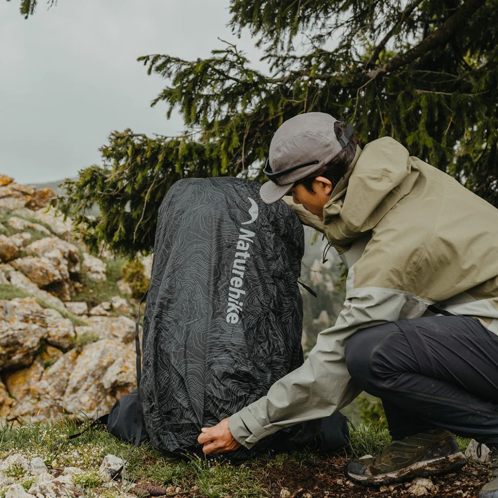 Чохол для рюкзака Naturehike CNK2450PJ010 M 30-40 л поліестер чорний