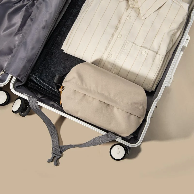 Косметичка Naturehike NH21LX001 водовідштовхувальна поліестер 10x13x23 см чорна