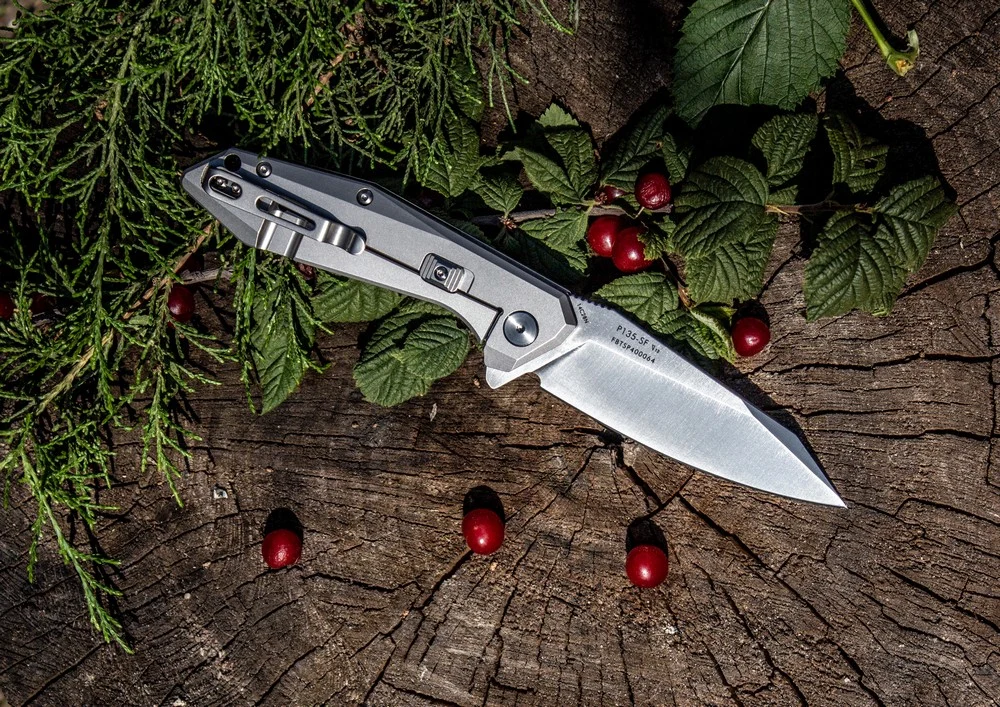 Ніж складаний Ruike P135-SF 9,2 см 14C28N сірий