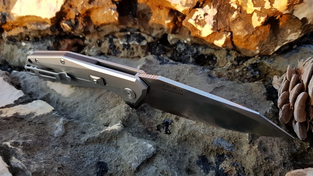 Ніж складаний Ruike P135-SF 9,2 см 14C28N сірий