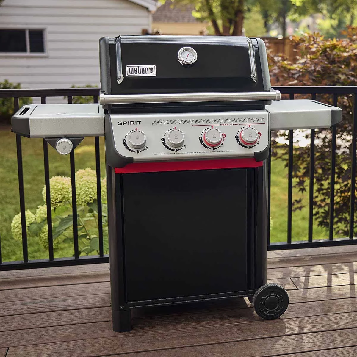 Газовий гриль Weber Spirit E-435 132х67,5х118 см сталь чорний