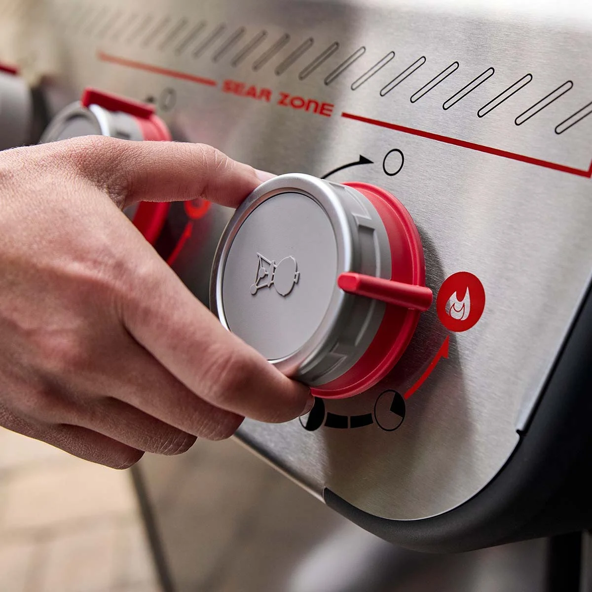 Газовий гриль Weber Spirit E-435 132х67,5х118 см сталь чорний